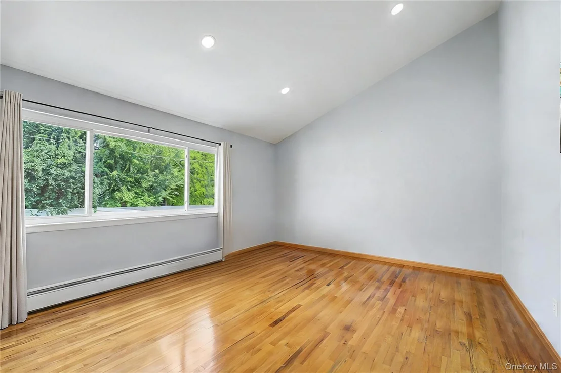 Photo of 16 Hunt Place
