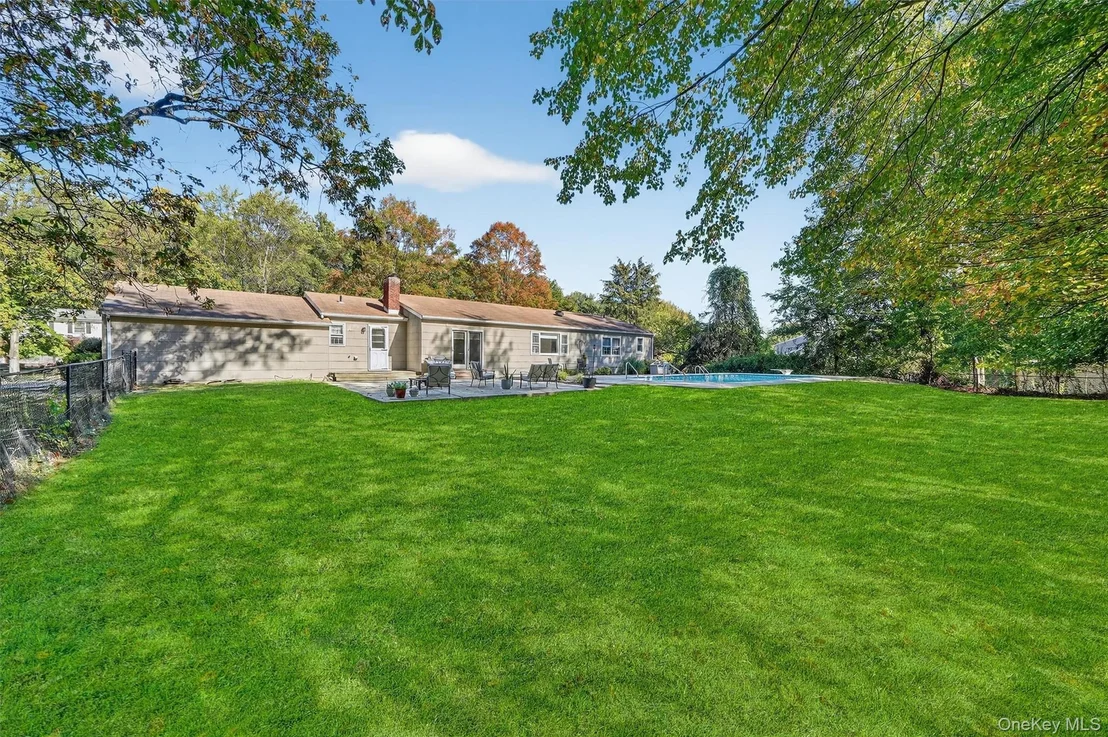 Photo of 37 Continental Drive