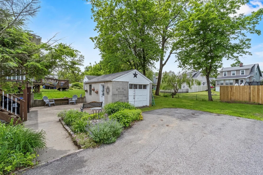 Photo of 7 Wilson Boulevard