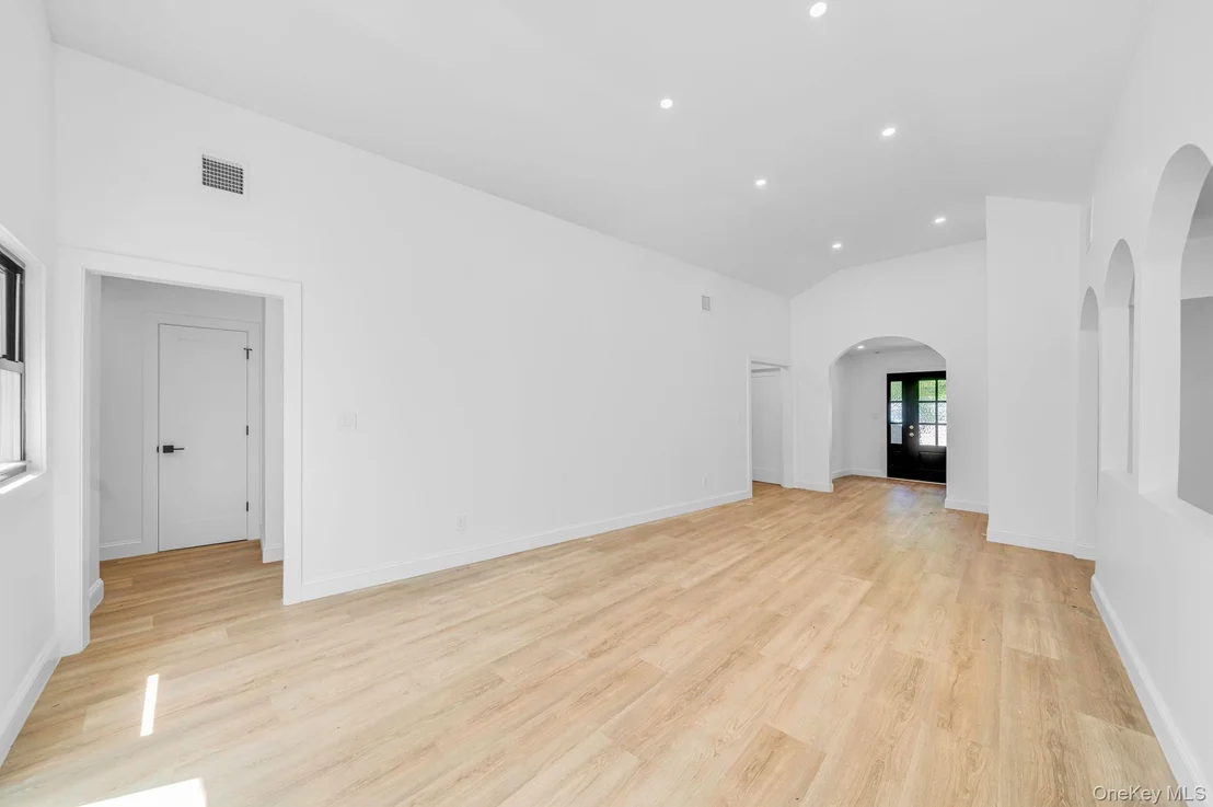 Photo of 30 Bradley Drive