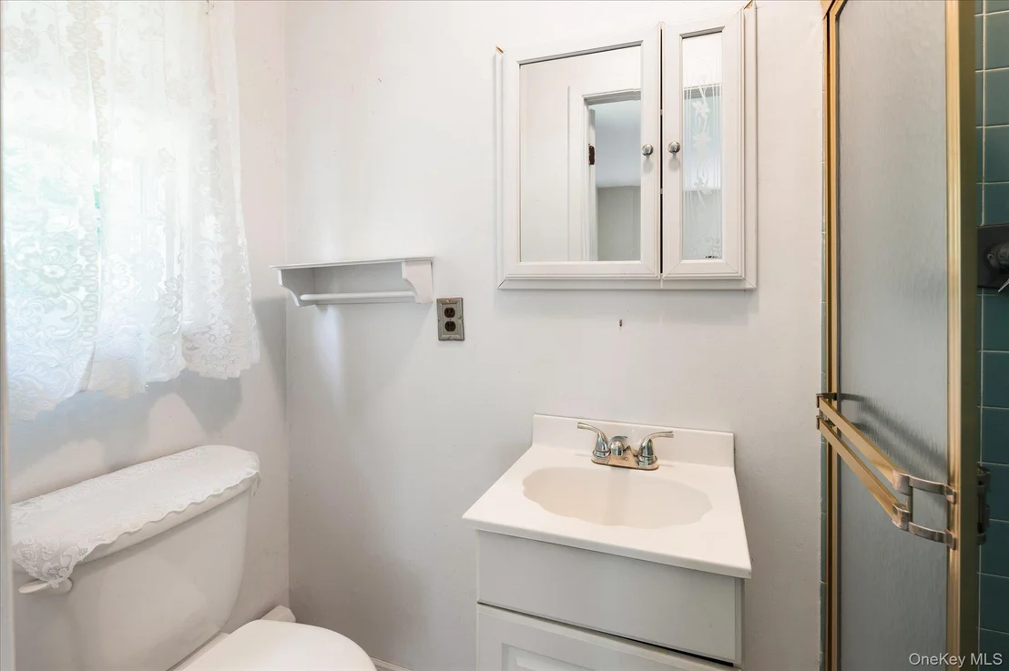 Photo of 45 Laurelton Road