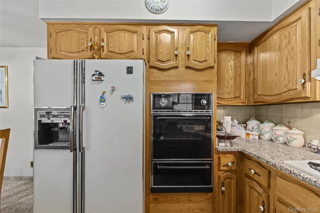 Photo of 900 Vincent Avenue