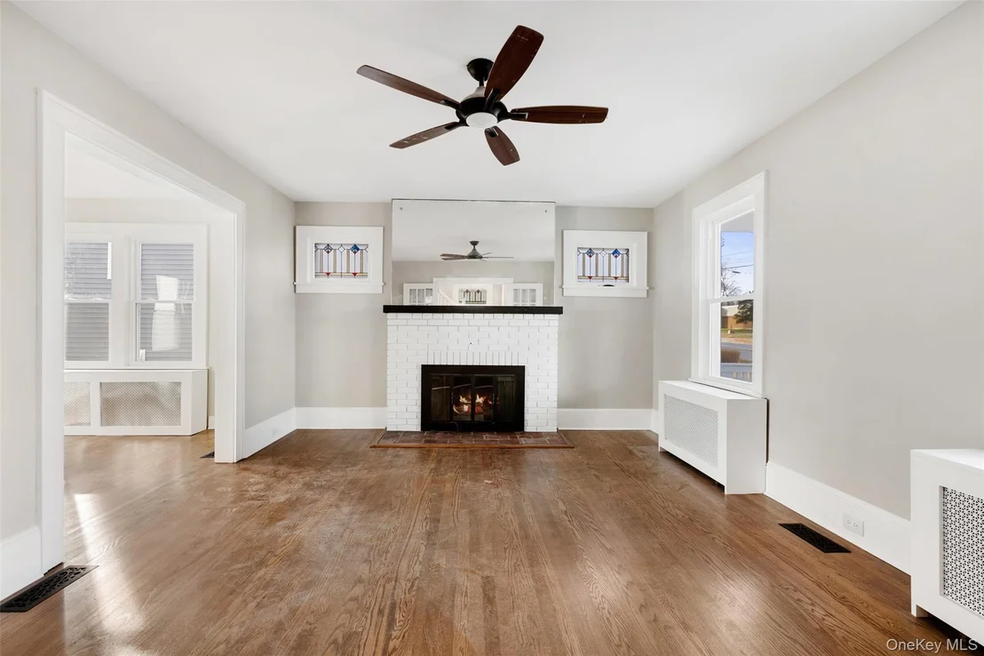 Photo of 191 Washington Street