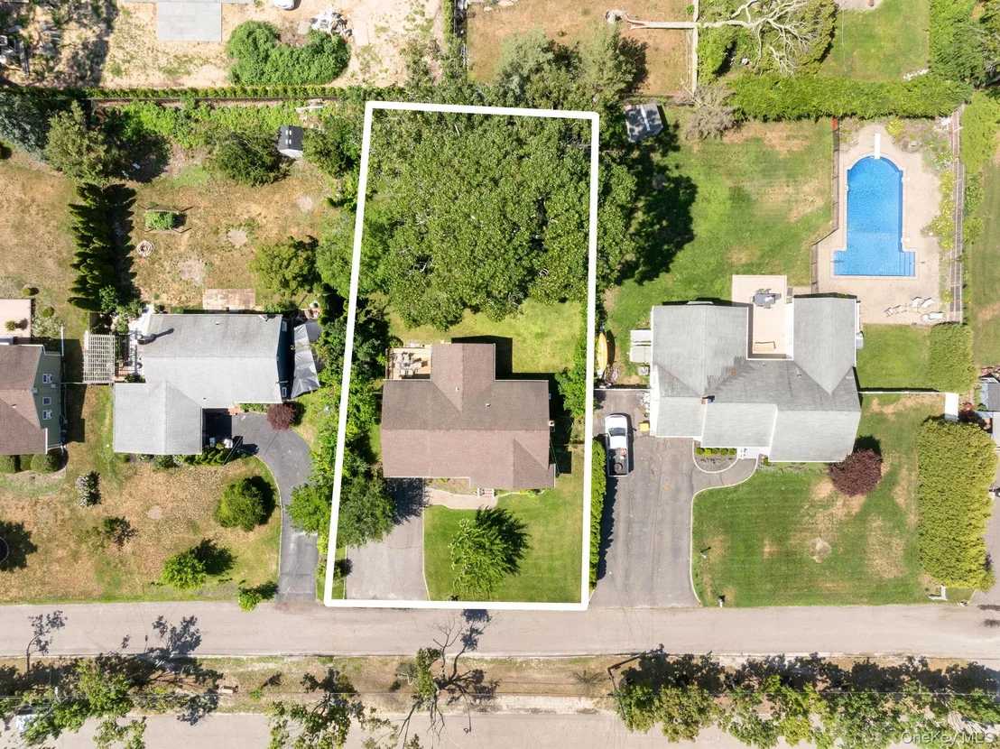 Photo of 23 Staller Boulevard