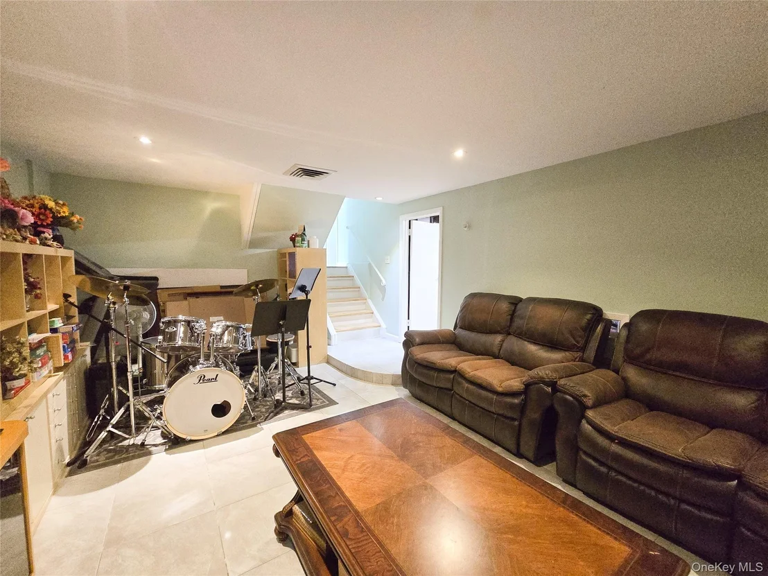 Photo of 24 Edna Drive