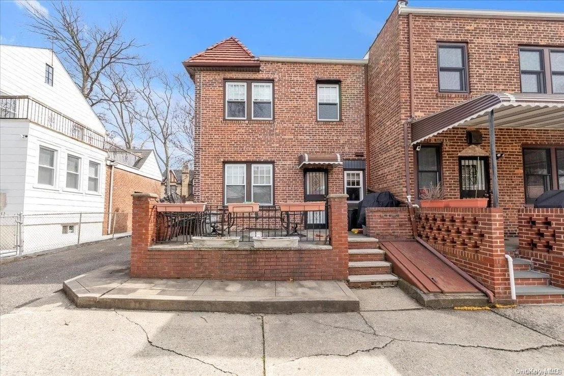 Photo of 27-14 167th Street