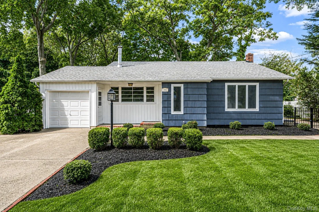 Photo of 194 Phyllis Drive