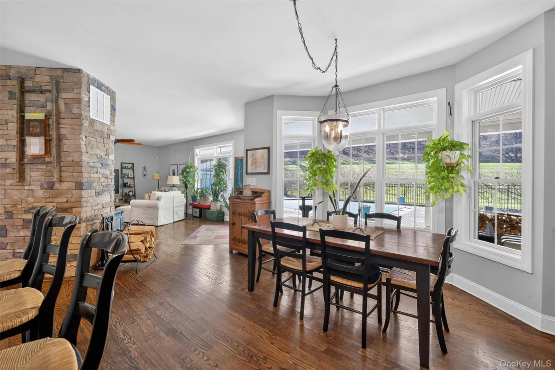 Photo of 5 Deer Meadow Drive