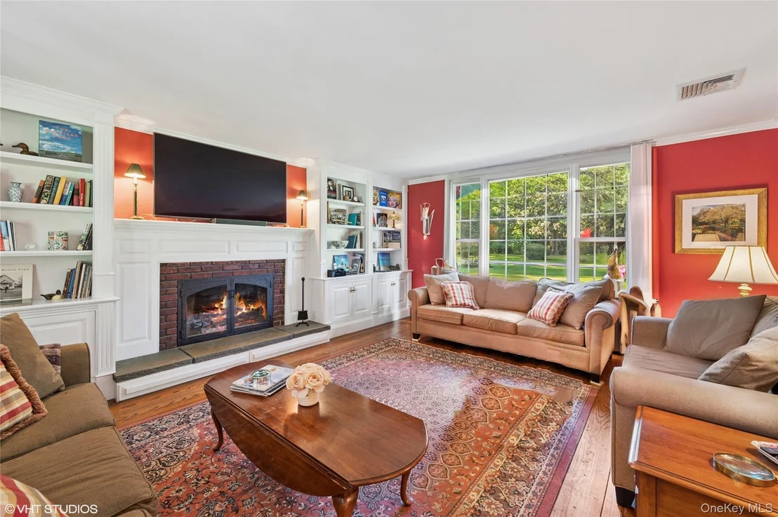 Photo of 2 Hawk Drive