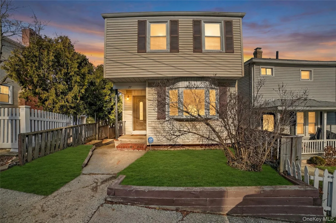 Photo of 41 Devoe Street