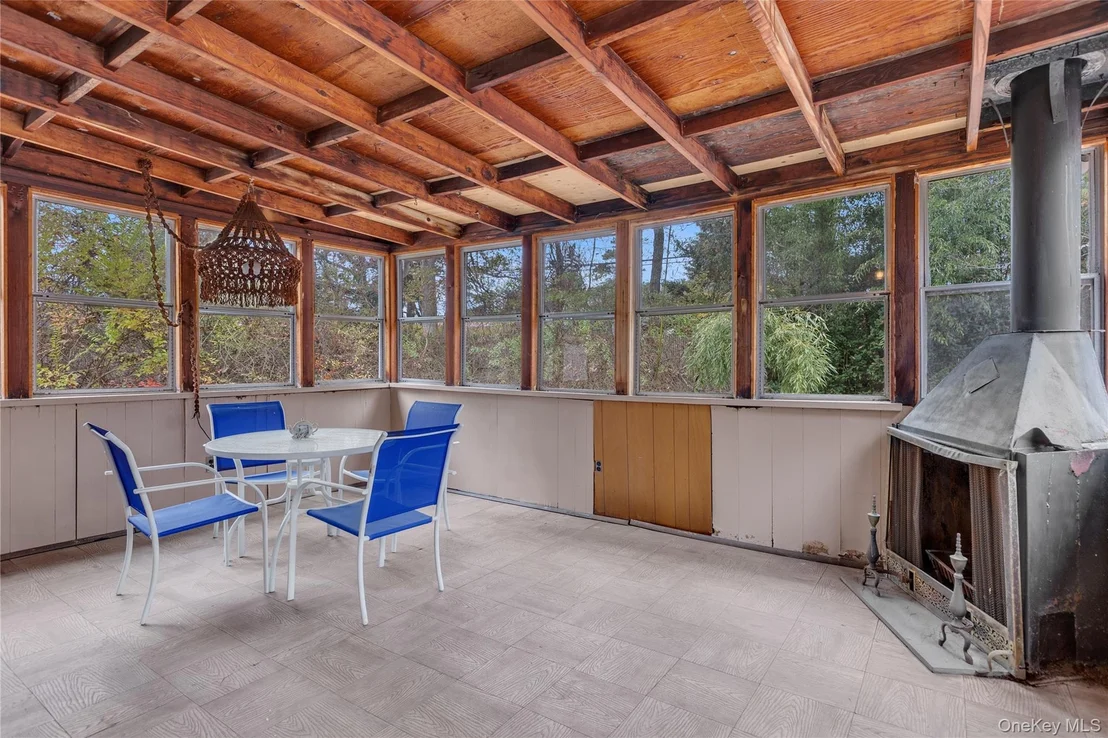 Photo of 96 Split Cedar Drive