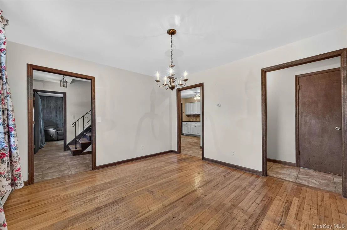 Photo of 33 Winchester Drive