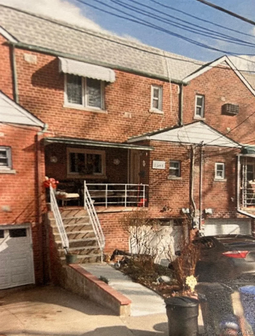 Photo of 2544 Fish Avenue