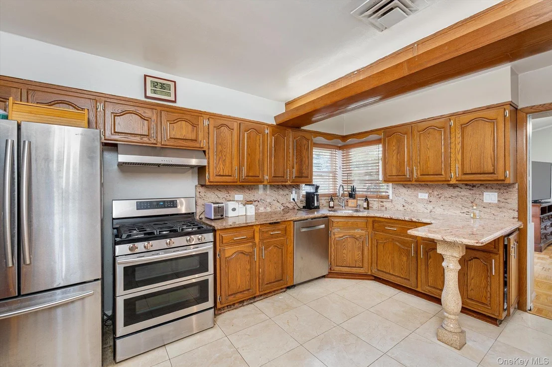 Photo of 36 Nirvana Avenue