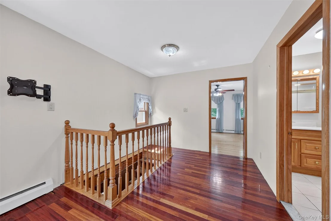 Photo of 125 Putnam Drive