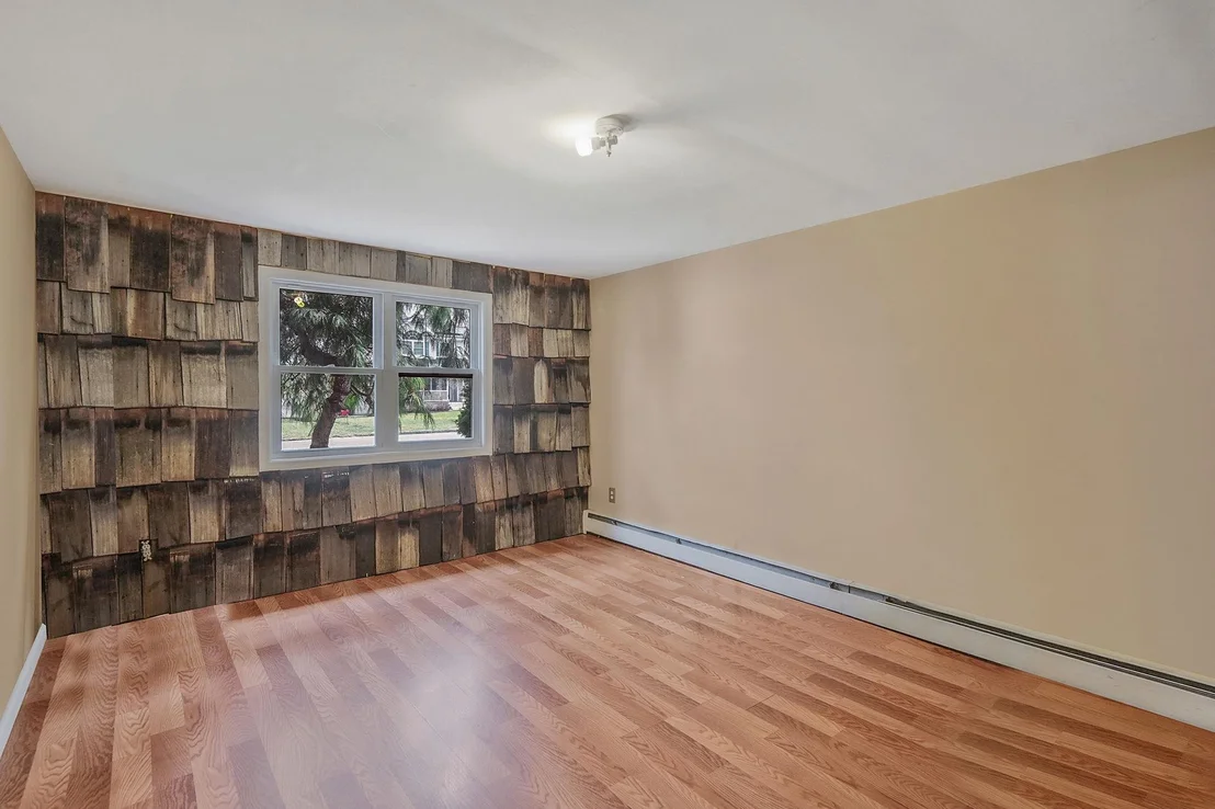 Photo of 272 Floyd Road
