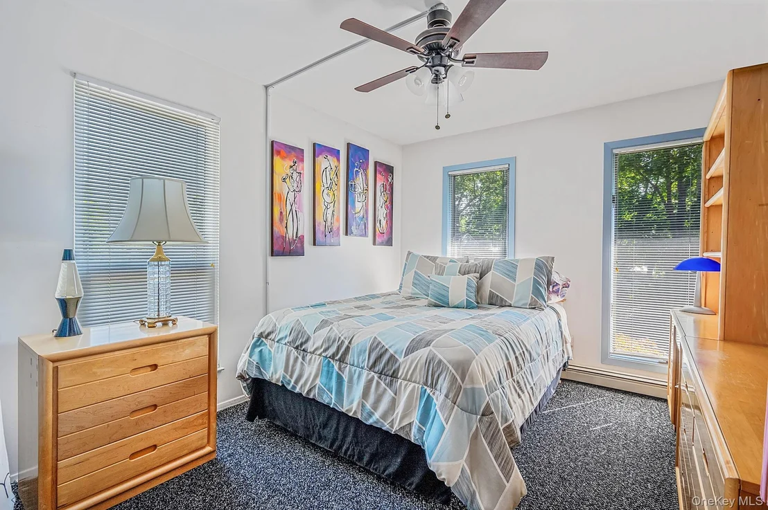 Photo of 48 Oak Avenue