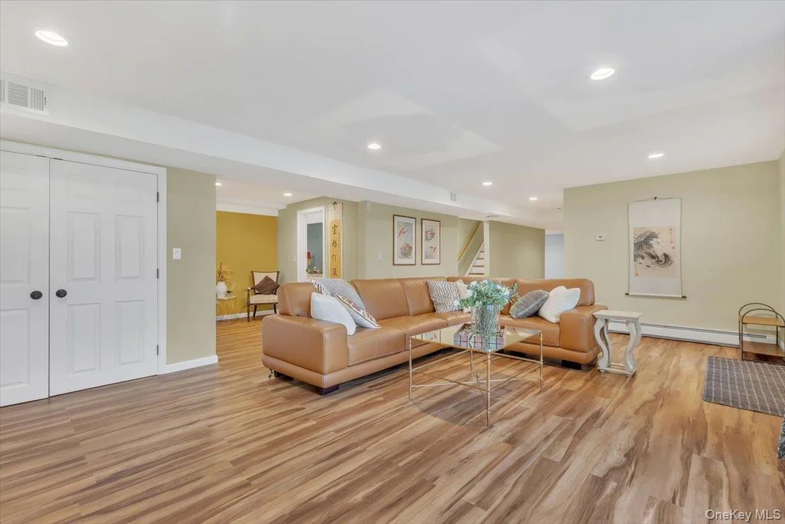 Photo of 47 Willow Drive