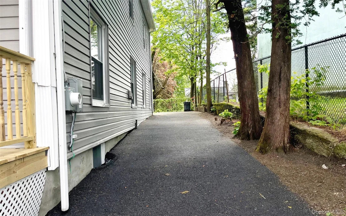 Photo of 74 Gladstone Avenue