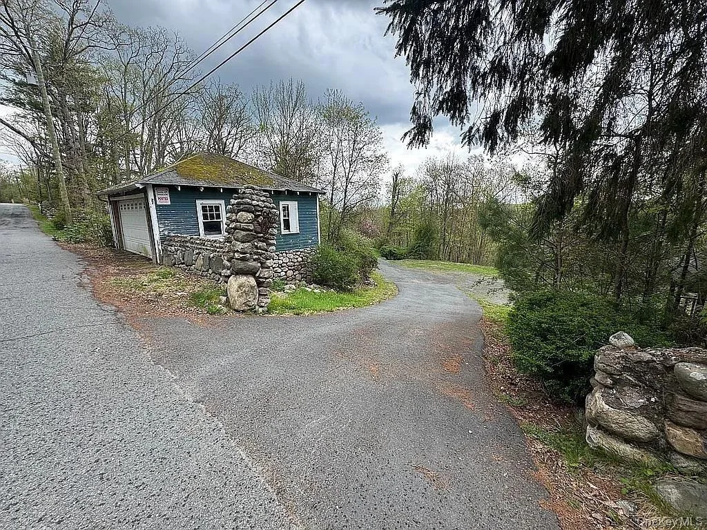Photo of 27 Maple Trail