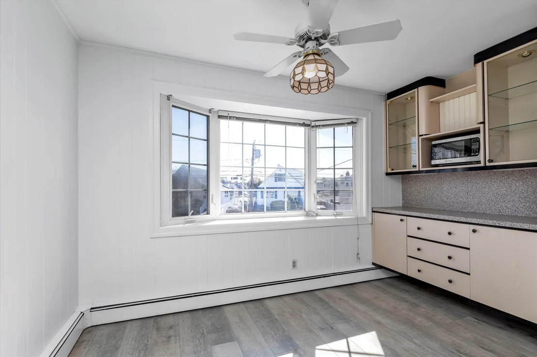 Photo of 16 Beverly Road
