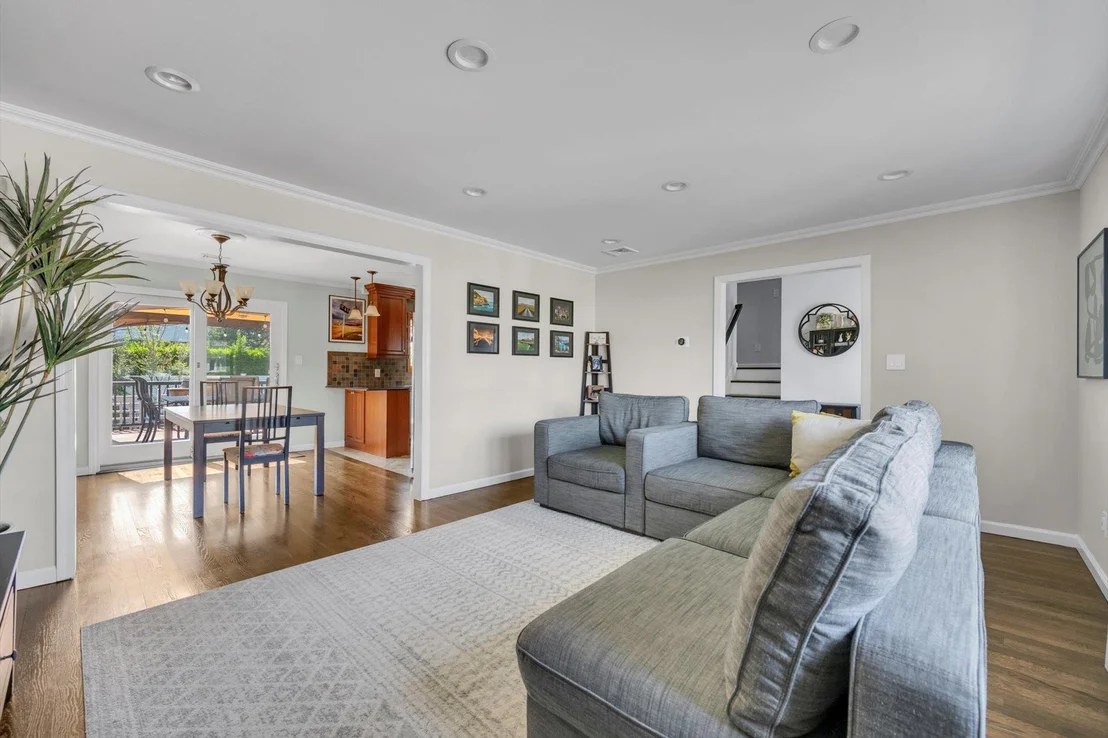 Photo of 47 Parkview Circle