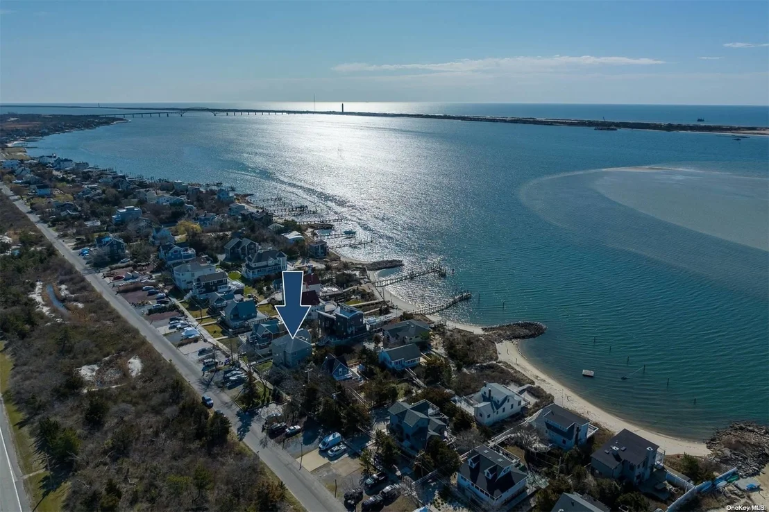 Photo of 85 Oak Beach Road