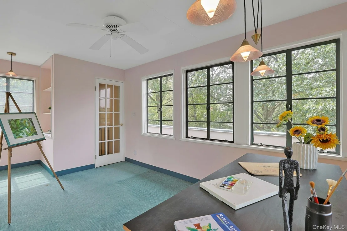Photo of 75 Lakeside Drive