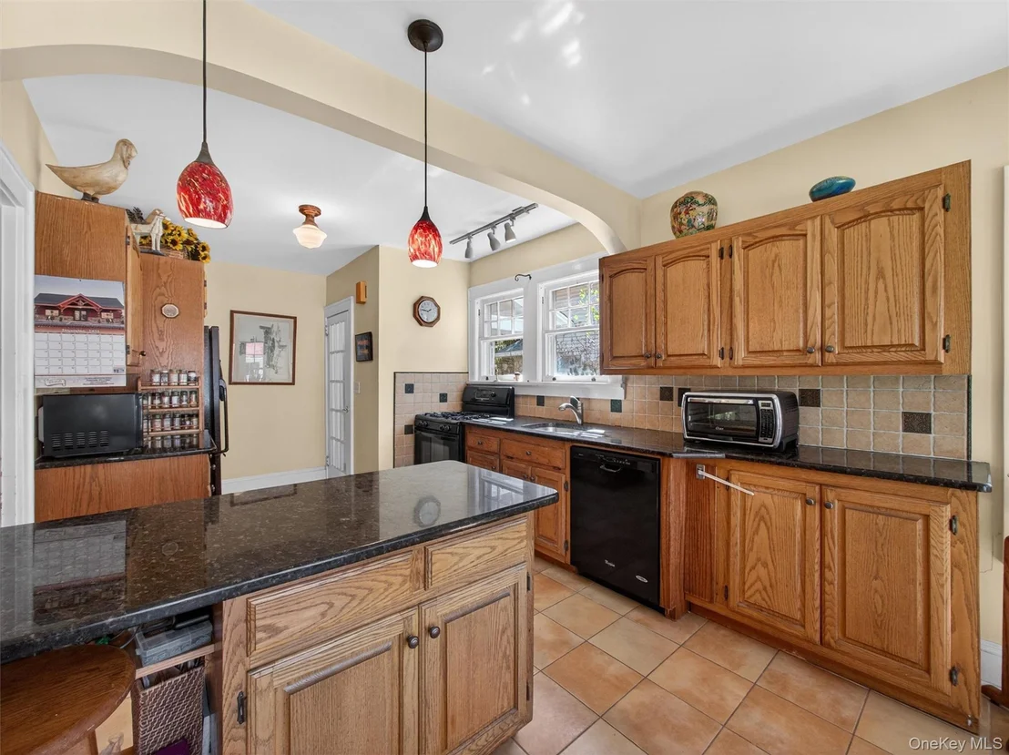 Photo of 108 Summit Avenue
