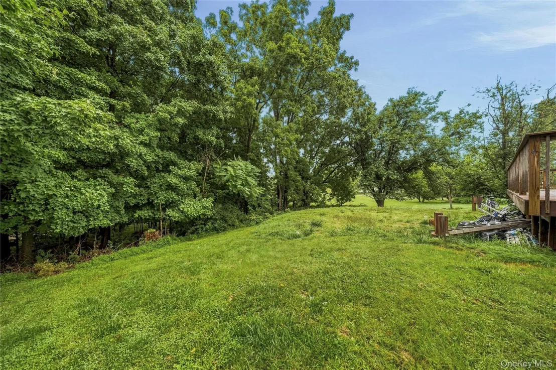 Photo of 12 Veteran Circle