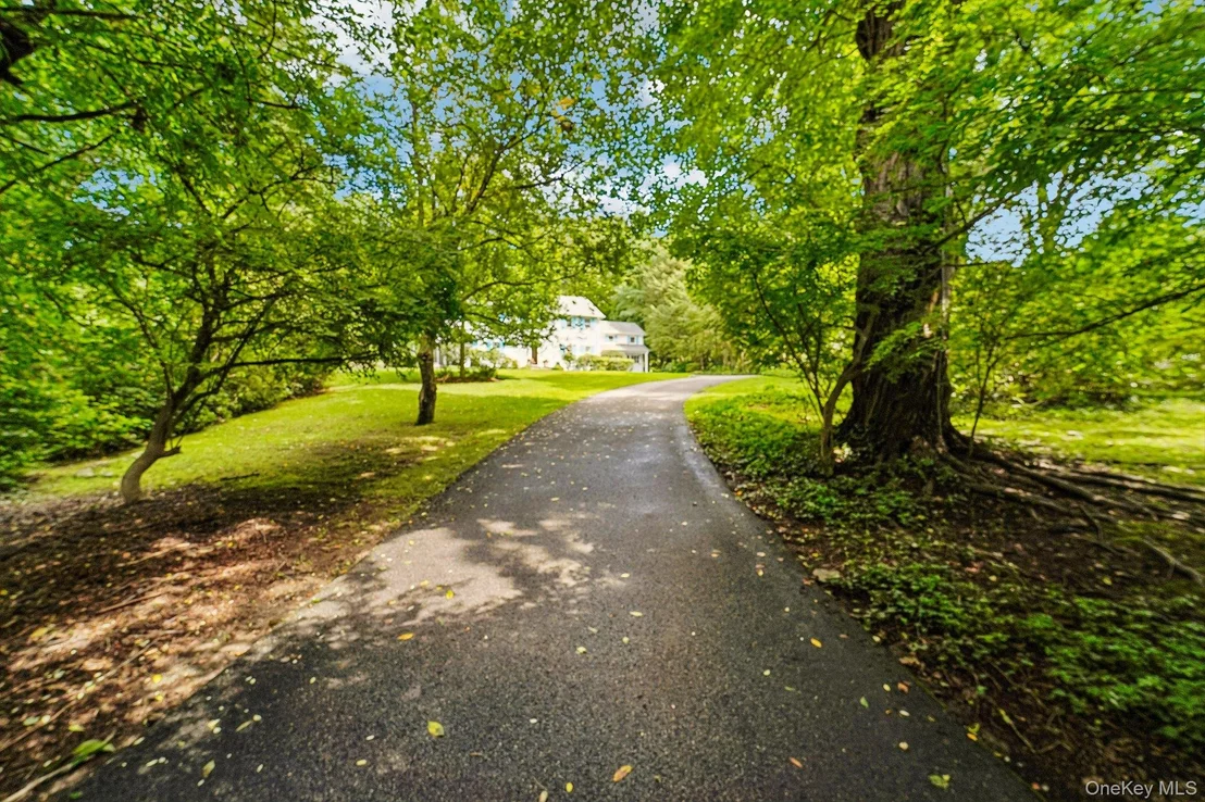Photo of 16 Edgewood Drive