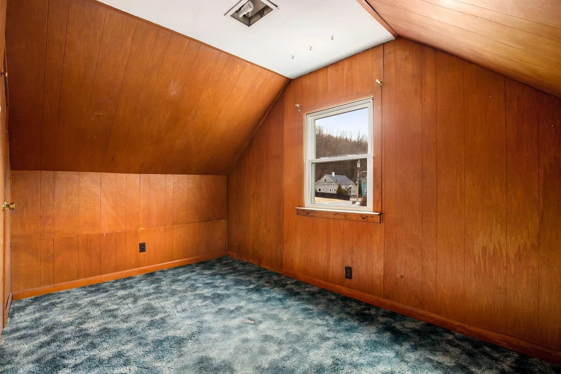 Photo of 882 King Street