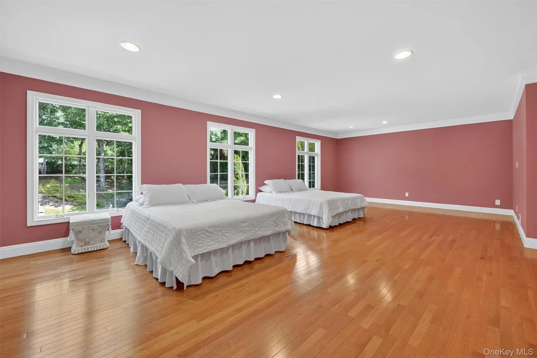 Photo of 65 Round Hill Road