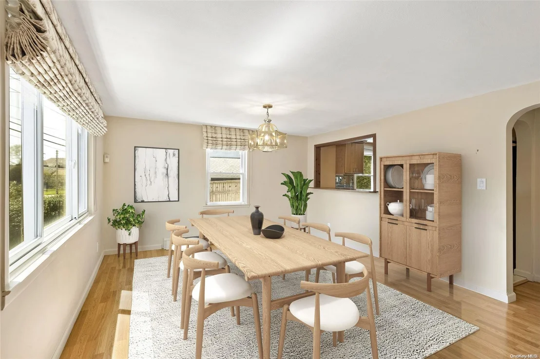 Photo of 102 Southern Parkway