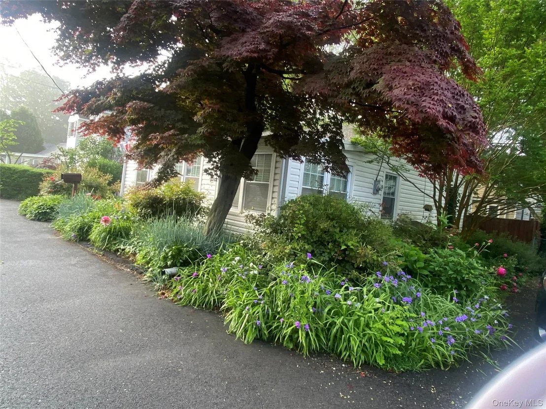 Photo of 8 Ridgeland Terrace