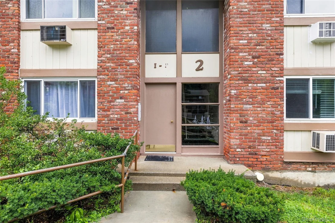 Photo of Unit L at 2 Woods End Circle