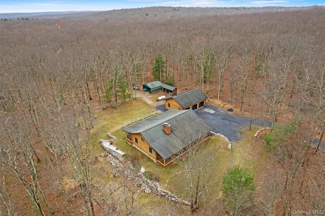 Photo of 563 Peenpack Trail