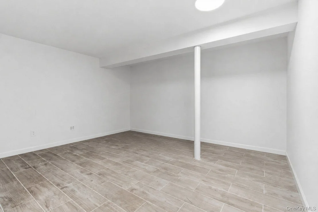 Photo of 2 Watergate Drive