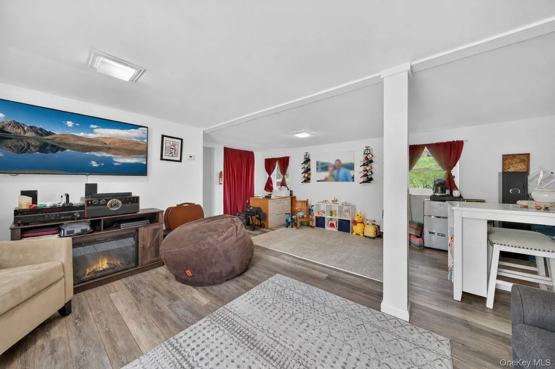 Photo of 58 Farries Avenue