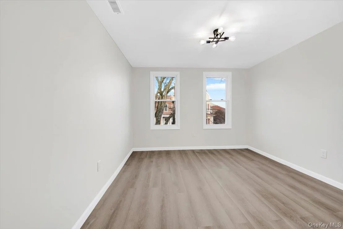 Photo of 1625 Overing Street