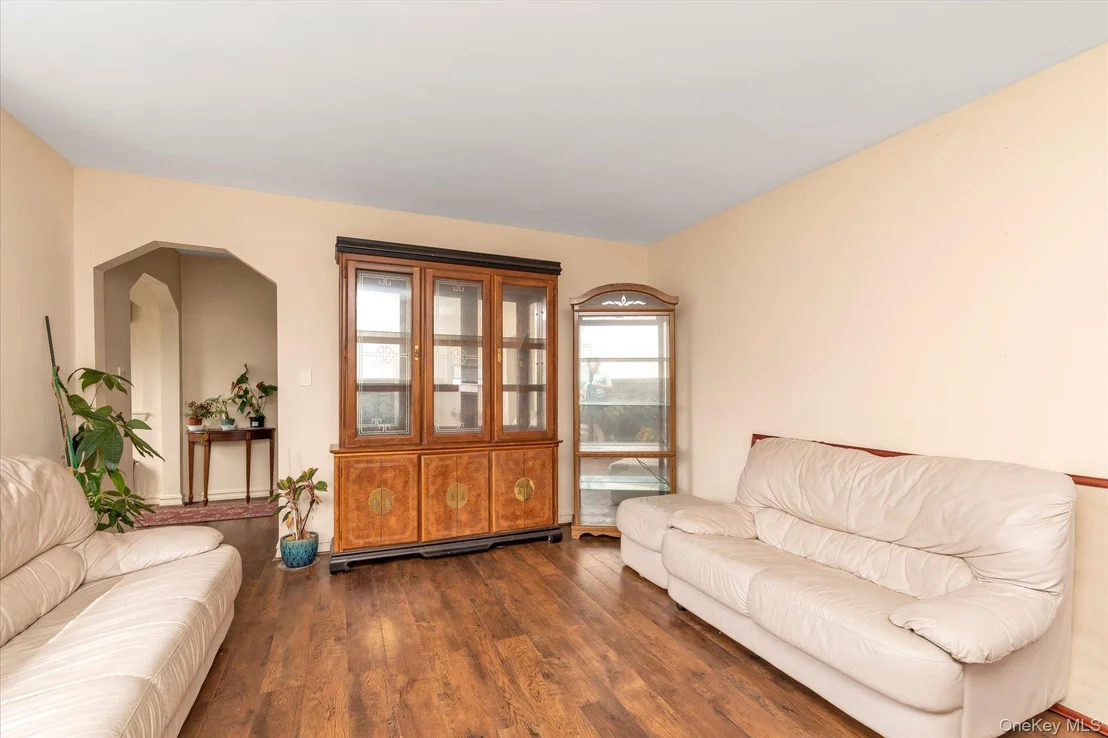 Photo of 1055 Archer Place