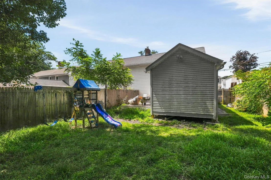 Photo of 10 Dutchess Avenue