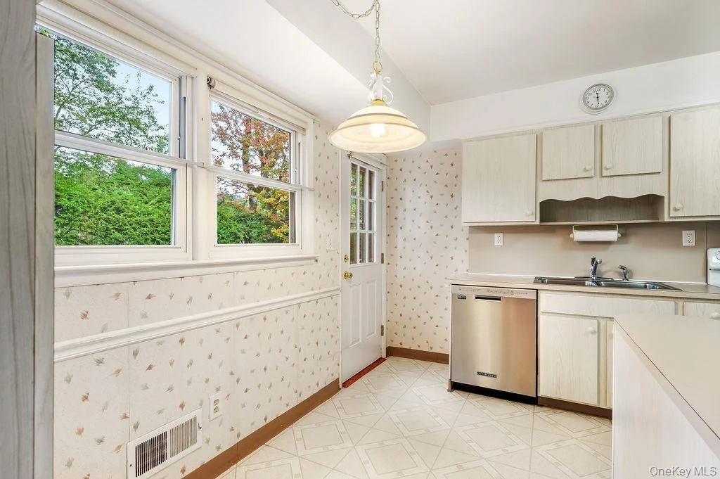 Photo of 18 Seton Drive