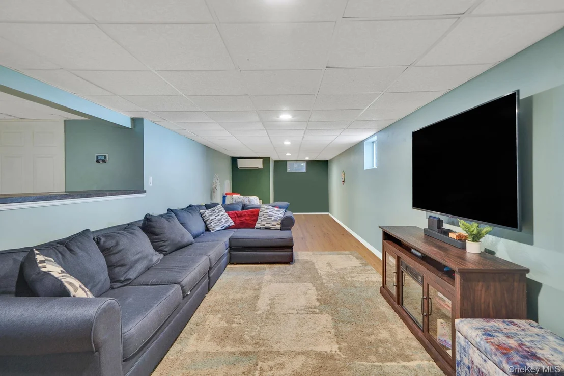 Photo of 369 Columbus Avenue