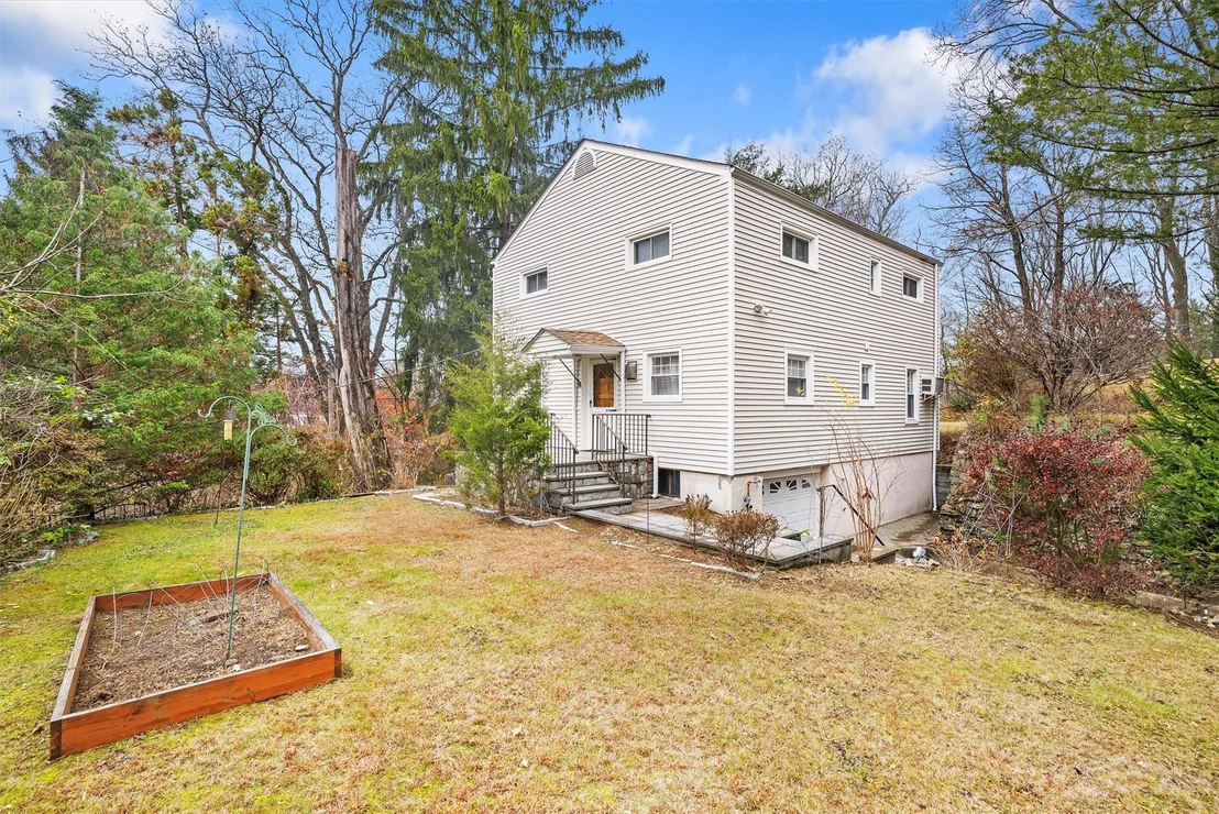 Photo of 191 Cedar Lane