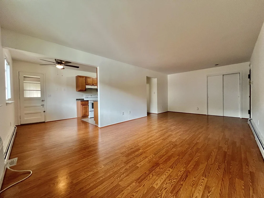 Photo of Unit P at 2 Woods End Circle