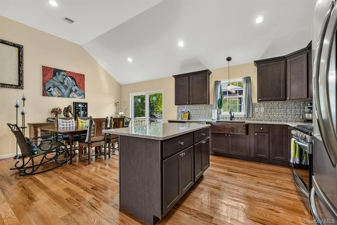 Photo of 1 Bell Way