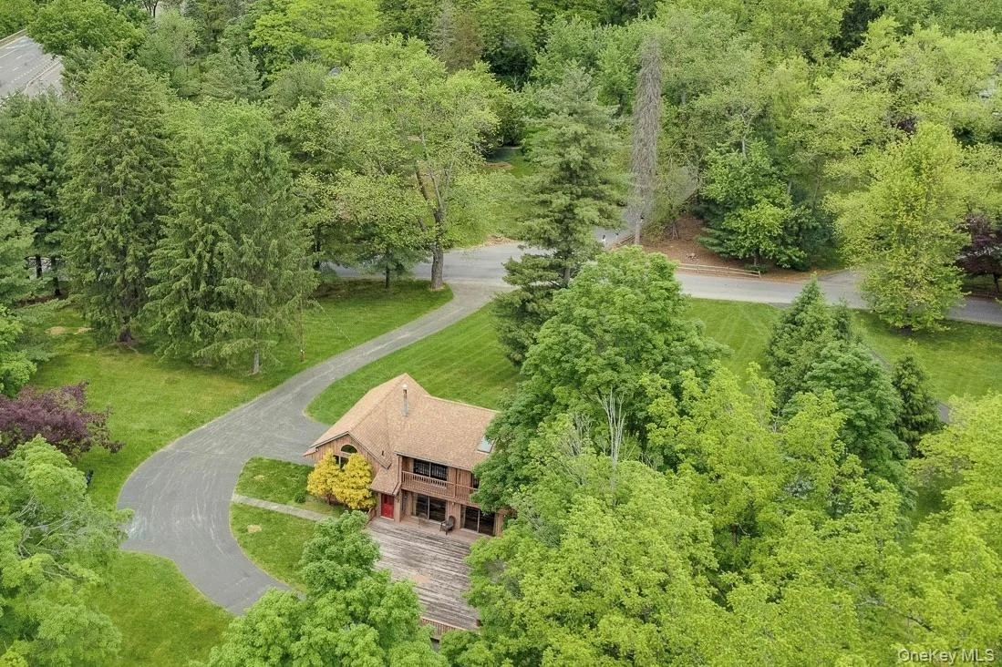Photo of 8 Kingwood Park