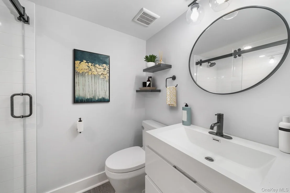 Photo of 131 Huntley Drive