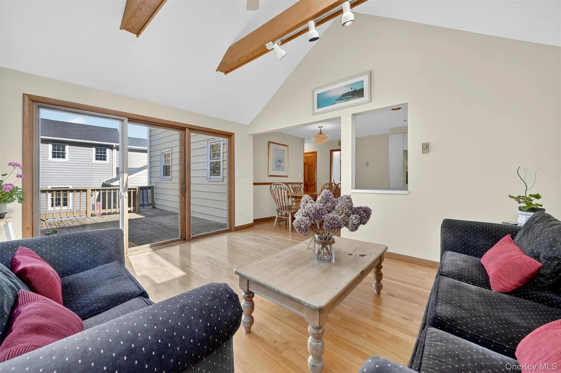 Photo of 24 Beverly Road